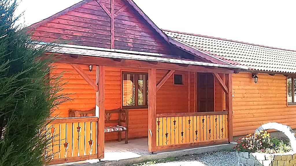 Готель Zarug Vendeghaz Lazarea Екстер'єр фото